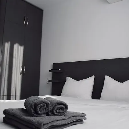 Orpheus And Eurydice Appartement