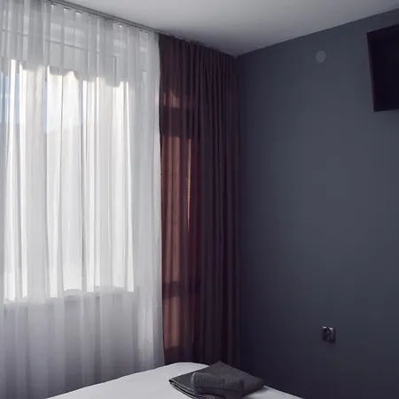 Orpheus And Eurydice Apartment *