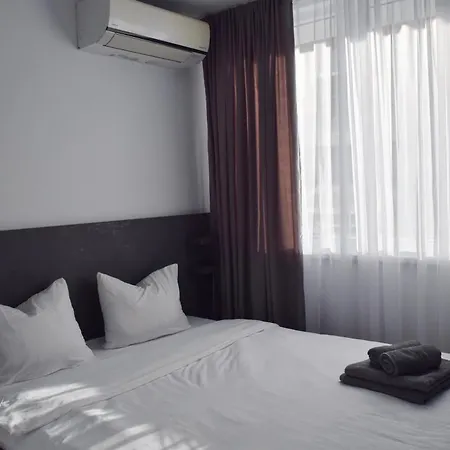 Orpheus And Eurydice شقة